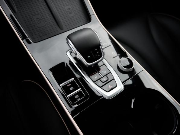 Omoda C5 I с пробегом 2023 года, цена 1 848 000 рублей, 82096 км, внедорожник, Автокод Объявления