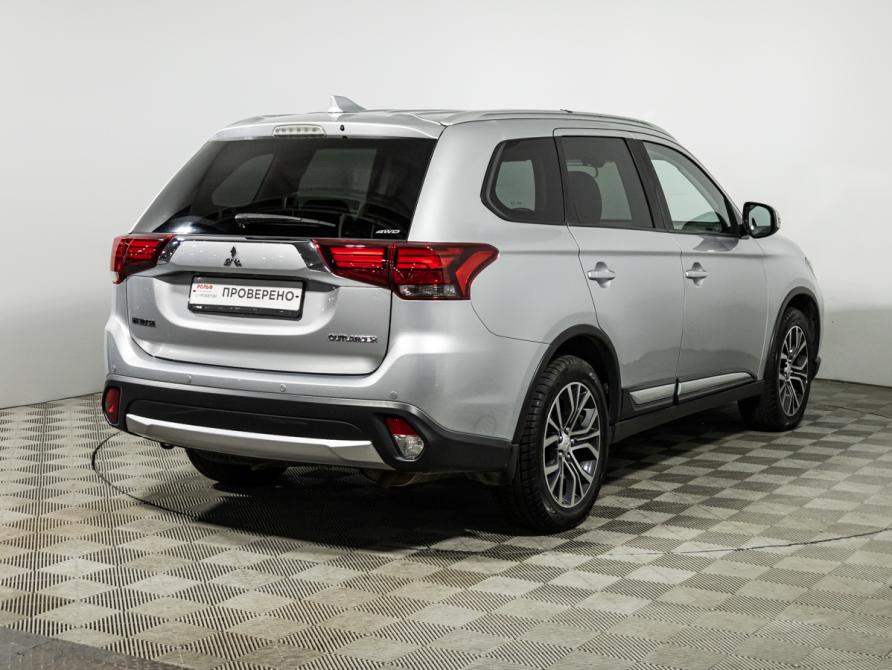 Mitsubishi Outlander III Рестайлинг 2 Санкт-Петербург  - изображение 5