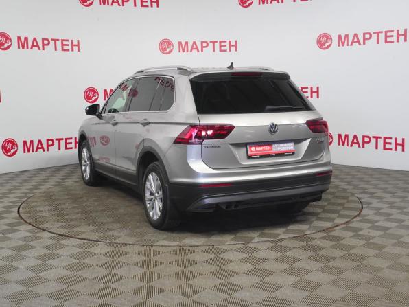 Volkswagen Tiguan II с пробегом 2018 года, цена 2 445 000 рублей, 145334 км, внедорожник, Автокод Объявления