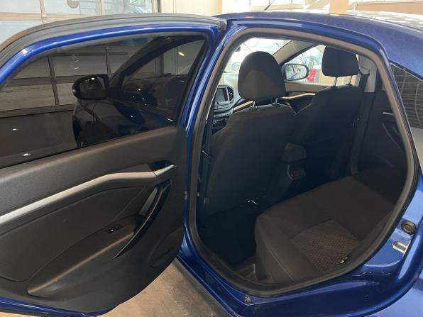 Lada (ВАЗ) Vesta I с пробегом 2021 года, цена 1 264 000 рублей, 77208 км, седан, Автокод Объявления
