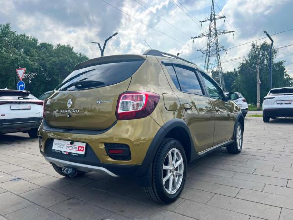 Renault Sandero II с пробегом 2017 года, цена 1 049 300 рублей, 101332 км, хэтчбек, Автокод Объявления
