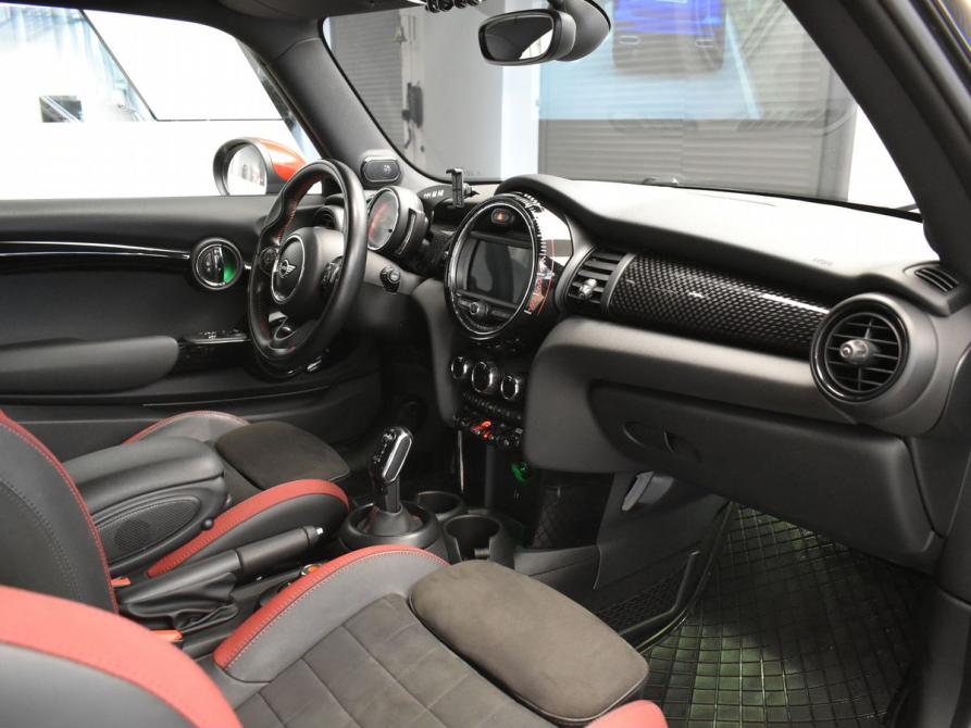 Mini Hatch III (F55/F56) Рестайлинг Москва  - изображение 10