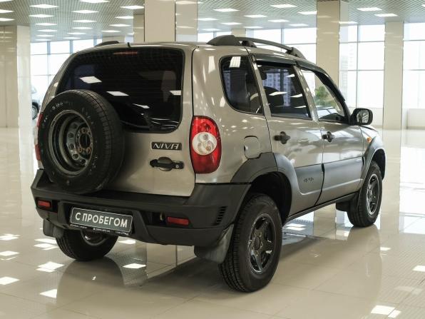 Chevrolet Niva I Рестайлинг с пробегом 2009 года, цена 252 000 рублей, 285992 км, внедорожник, Автокод Объявления