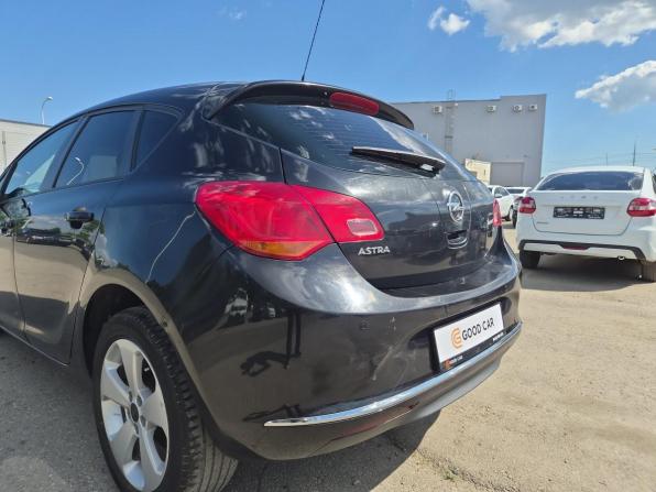 Opel Astra J Рестайлинг с пробегом 2014 года, цена 630 000 рублей, 201887 км, хэтчбек, Автокод Объявления
