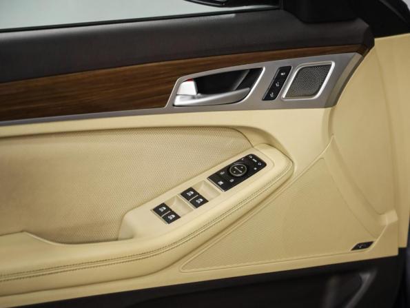 Genesis G80 I с пробегом 2017 года, цена 1 399 000 рублей, 310735 км, седан, Автокод Объявления