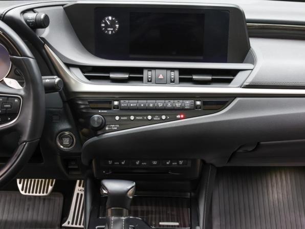 Lexus ES VII с пробегом 2019 года, цена 3 998 000 рублей, 58000 км, седан, Автокод Объявления