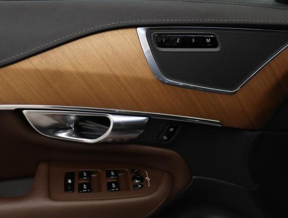 Volvo XC90 II Рестайлинг 1 с пробегом 2021 года, цена 4 090 000 рублей, 155159 км, внедорожник, Автокод Объявления