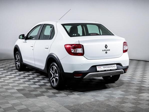 Renault Logan II Рестайлинг с пробегом 2022 года, цена 1 250 000 рублей, 111377 км, седан, Автокод Объявления