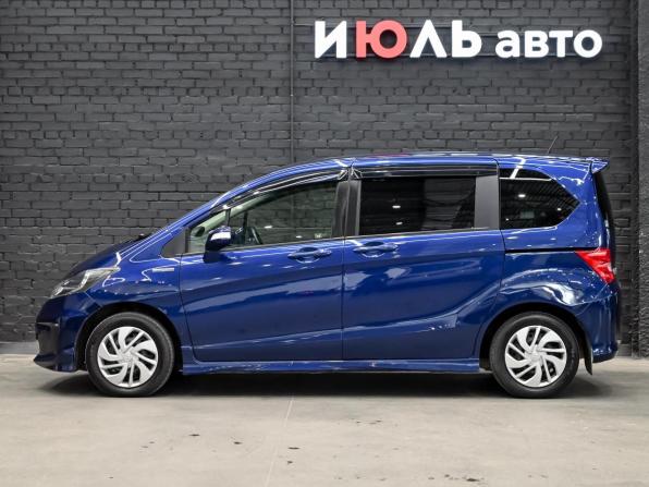 Honda Freed I Рестайлинг с пробегом 2013 года, цена 1 000 000 рублей, 203022 км, компактвэн, Автокод Объявления