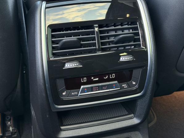 BMW X7 I (G07) Рестайлинг с пробегом 2024 года, цена 13 400 000 рублей, 23615 км, внедорожник, Автокод Объявления