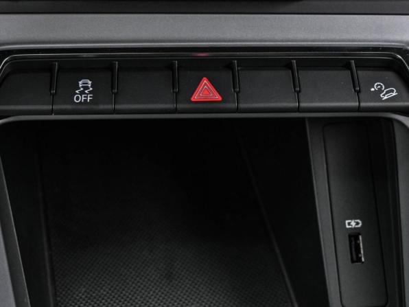 Audi Q3 II (F3) с пробегом 2019 года, цена 2 799 000 рублей, 111972 км, внедорожник, Автокод Объявления