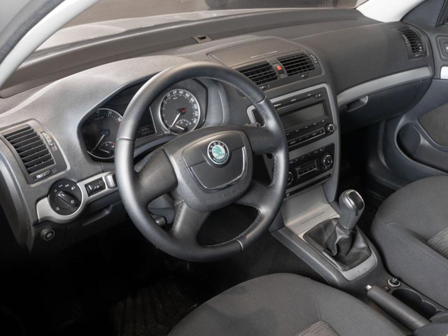 Skoda Octavia II (A5) Рестайлинг Казань  - изображение 5