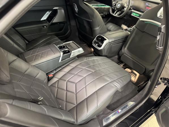 BMW 7 серии VII (G70) с пробегом 2023 года, цена 17 450 000 рублей, 23731 км, седан, Автокод Объявления