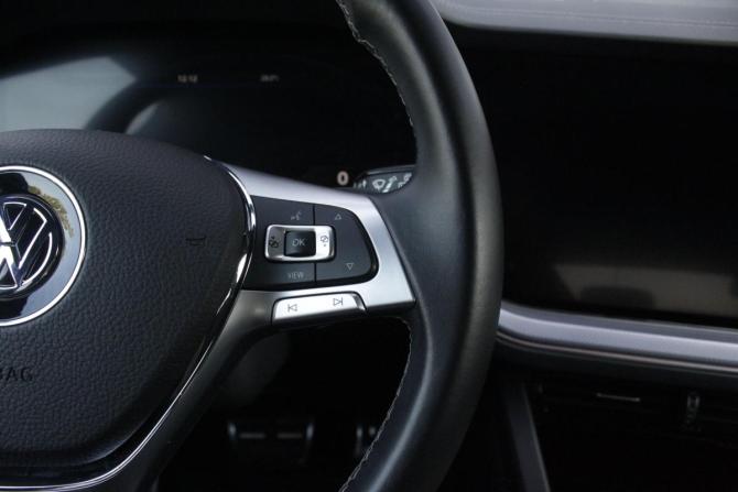 Volkswagen Touareg III с пробегом 2020 года, цена 6 700 000 рублей, 65244 км, внедорожник, Автокод Объявления