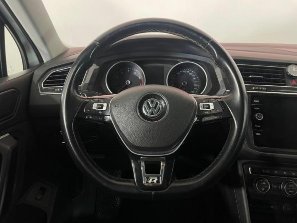 Volkswagen Tiguan II с пробегом 2019 года, цена 2 488 000 рублей, 117887 км, внедорожник, Автокод Объявления