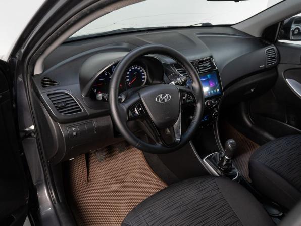 Hyundai Solaris I Рестайлинг с пробегом 2015 года, цена 850 000 рублей, 249930 км, седан, Автокод Объявления