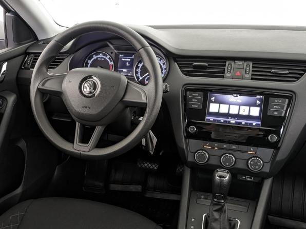 Skoda Octavia III (A7) Рестайлинг с пробегом 2020 года, цена 2 190 000 рублей, 60224 км, лифтбек, Автокод Объявления