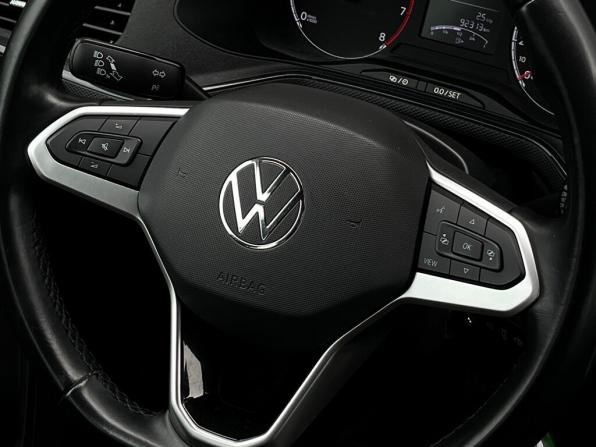 Volkswagen Polo VI с пробегом 2020 года, цена 1 535 200 рублей, 92313 км, лифтбек, Автокод Объявления