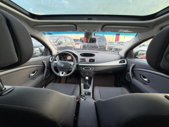 Renault Megane III с пробегом 2011 года, цена 600 000 рублей, 129451 км, хэтчбек, Автокод Объявления