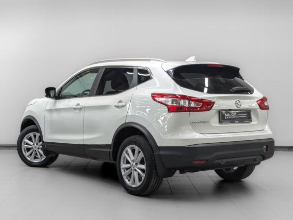 Nissan Qashqai II с пробегом 2018 года, цена 1 585 000 рублей, 106759 км, внедорожник, Автокод Объявления