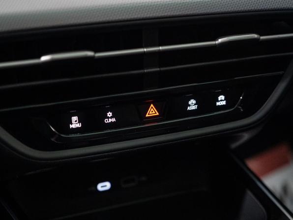 Volkswagen Lamando I Рестайлинг с пробегом 2022 года, цена 2 950 000 рублей, 39911 км, седан, Автокод Объявления