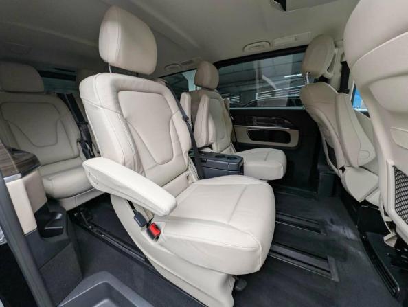 Mercedes-Benz V-Класс III (W447) Рестайлинг с пробегом 2023 года, цена 8 799 000 рублей, 68248 км, минивэн, Автокод Объявления