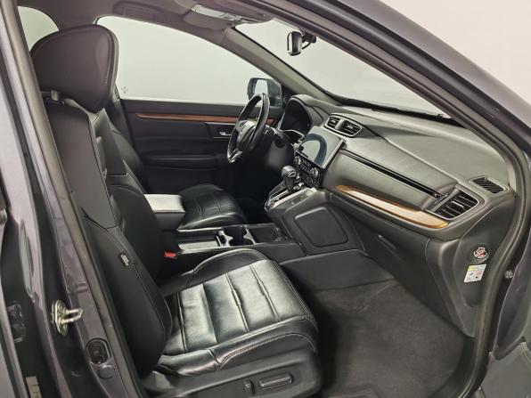 Honda CR-V V с пробегом 2017 года, цена 2 099 000 рублей, 302658 км, внедорожник, Автокод Объявления