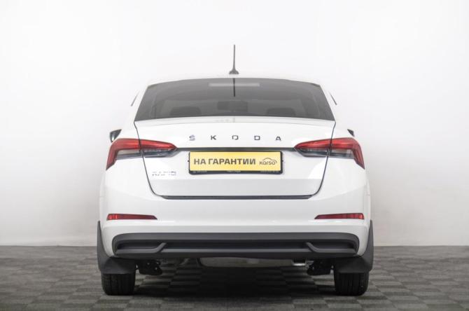 Skoda Rapid II с пробегом 2021 года, цена 1 469 000 рублей, 45000 км, лифтбек, Автокод Объявления