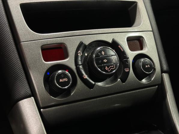 Peugeot 308 I Рестайлинг с пробегом 2012 года, цена 380 000 рублей, 212736 км, хэтчбек, Автокод Объявления