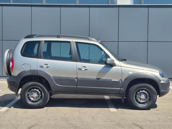 Chevrolet Niva I Рестайлинг с пробегом 2016 года, цена 767 000 рублей, 78678 км, внедорожник, Автокод Объявления