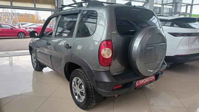 Chevrolet Niva I Рестайлинг с пробегом 2013 года, цена 399 000 рублей, 154000 км, внедорожник, Автокод Объявления
