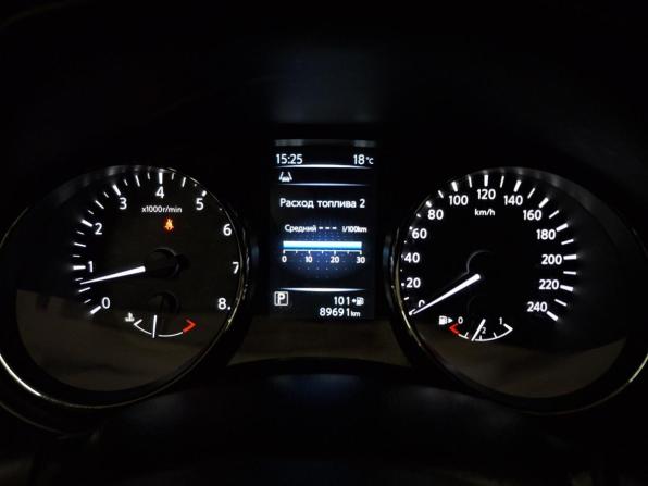 Nissan Qashqai II с пробегом 2016 года, цена 1 849 000 рублей, 90001 км, внедорожник, Автокод Объявления