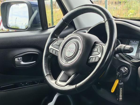 Jeep Renegade I с пробегом 2017 года, цена 1 319 000 рублей, 145000 км, внедорожник, Автокод Объявления