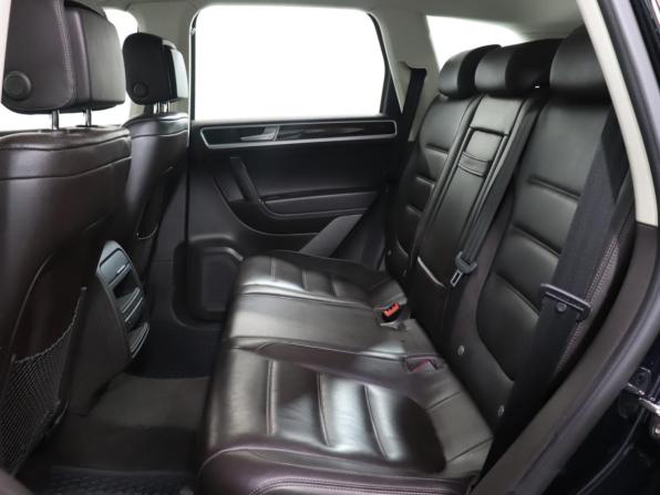 Volkswagen Touareg II Рестайлинг с пробегом 2017 года, цена 3 499 000 рублей, 128135 км, внедорожник, Автокод Объявления