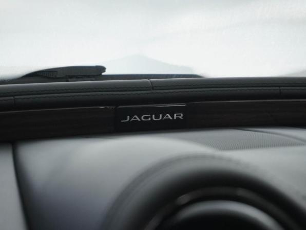 Jaguar XJ IV (X351) Рестайлинг с пробегом 2019 года, цена 3 940 000 рублей, 97620 км, седан, Автокод Объявления