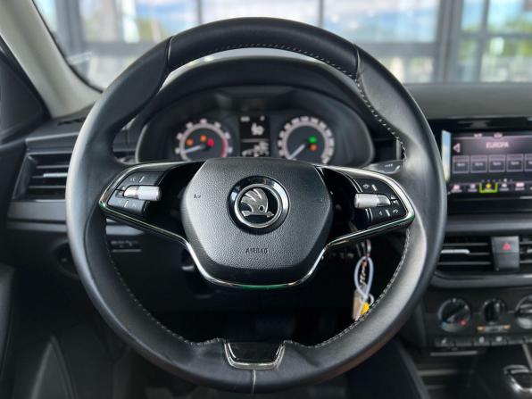 Skoda Rapid II с пробегом 2021 года, цена 1 299 000 рублей, 79275 км, лифтбек, Автокод Объявления
