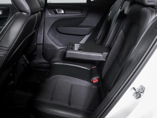 Volvo XC40 I с пробегом 2019 года, цена 2 949 000 рублей, 96927 км, внедорожник, Автокод Объявления
