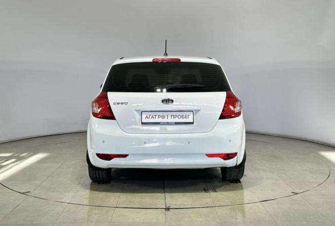 Kia Ceed I с пробегом 2010 года, цена 610 000 рублей, 250343 км, хэтчбек, Автокод Объявления