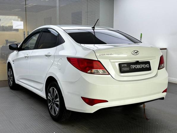 Hyundai Solaris I Рестайлинг с пробегом 2016 года, цена 890 000 рублей, 165269 км, седан, Автокод Объявления