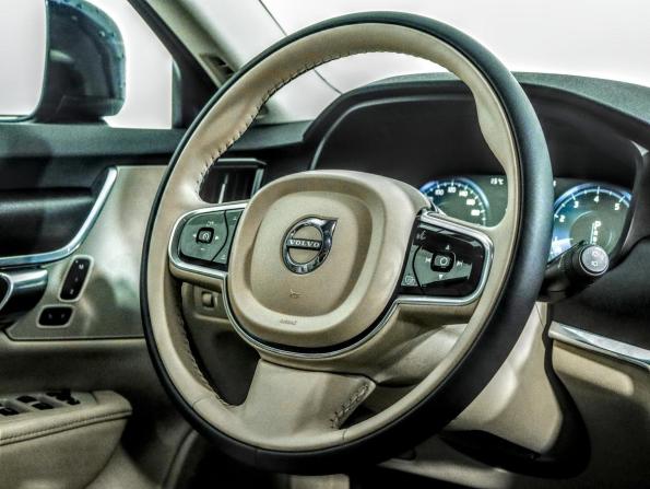 Volvo V90 Cross Country I с пробегом 2017 года, цена 2 580 000 рублей, 181249 км, универсал, Автокод Объявления
