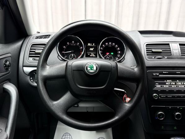Skoda Yeti I с пробегом 2012 года, цена 1 149 000 рублей, 129746 км, внедорожник, Автокод Объявления