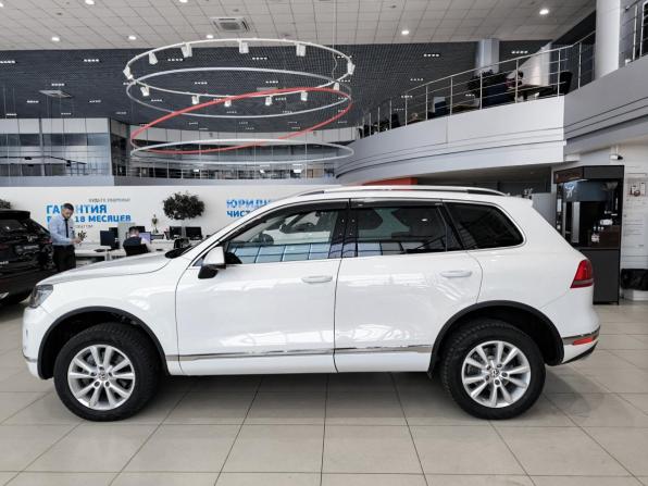 Volkswagen Touareg II Рестайлинг с пробегом 2015 года, цена 2 590 000 рублей, 124500 км, внедорожник, Автокод Объявления