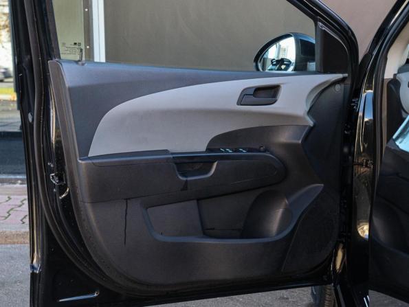 Chevrolet Aveo II с пробегом 2014 года, цена 900 000 рублей, 59197 км, седан, Автокод Объявления