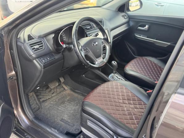 Kia Rio III Рестайлинг с пробегом 2016 года, цена 935 000 рублей, 160000 км, хэтчбек, Автокод Объявления