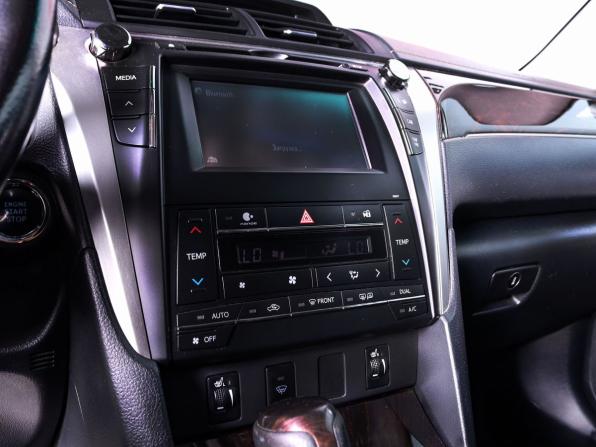 Toyota Camry VII (XV50) Рестайлинг с пробегом 2016 года, цена 2 130 000 рублей, 172000 км, седан, Автокод Объявления
