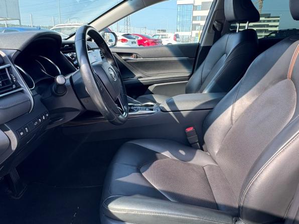 Toyota Camry VIII (XV70) с пробегом 2019 года, цена 3 570 000 рублей, 50767 км, седан, Автокод Объявления