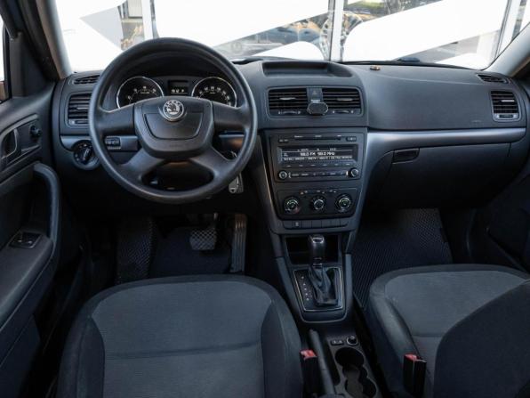 Skoda Yeti I с пробегом 2013 года, цена 888 444 рубля, 223500 км, внедорожник, Автокод Объявления