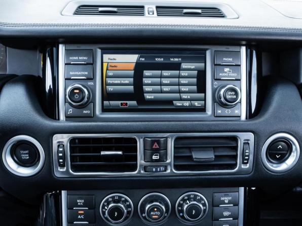 Land Rover Range Rover III Рестайлинг 2 с пробегом 2012 года, цена 1 889 000 рублей, 233449 км, внедорожник, Автокод Объявления