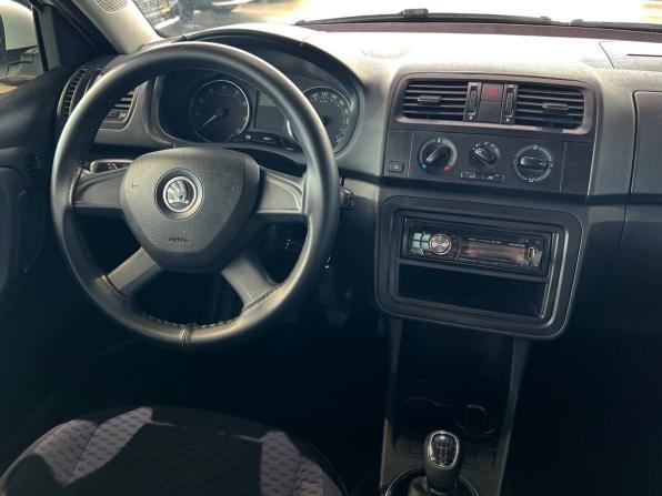 Skoda Fabia II Рестайлинг с пробегом 2013 года, цена 750 000 рублей, 136077 км, хэтчбек, Автокод Объявления