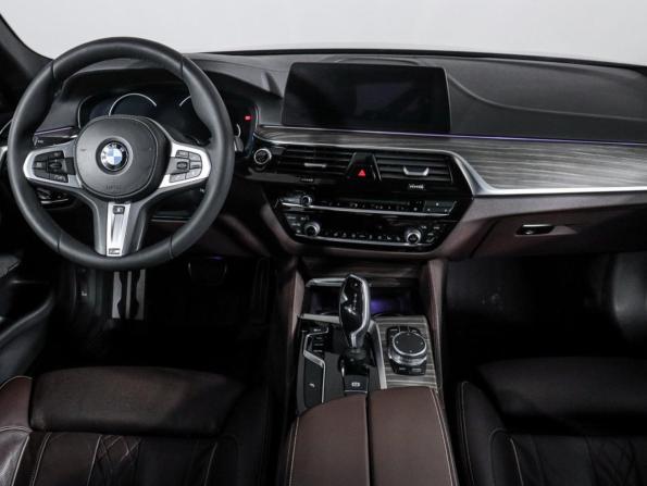 BMW 5 серии VII (G30/G31/G38) с пробегом 2017 года, цена 4 450 000 рублей, 143054 км, седан, Автокод Объявления